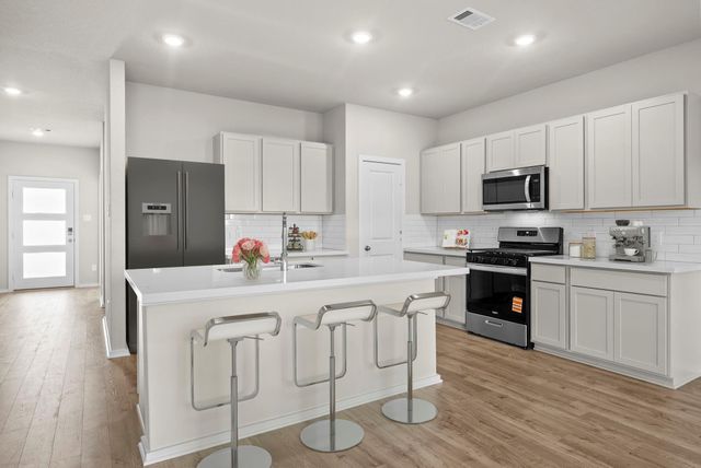 2784 Portugal Laurel Drive, Alvin, TX 77511