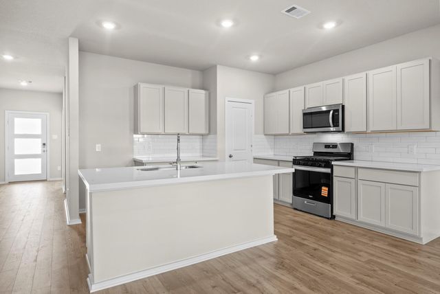 2784 Portugal Laurel Drive, Alvin, TX 77511