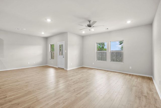 2784 Portugal Laurel Drive, Alvin, TX 77511