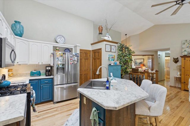 1903 St George Lane, Janesville, WI 53545