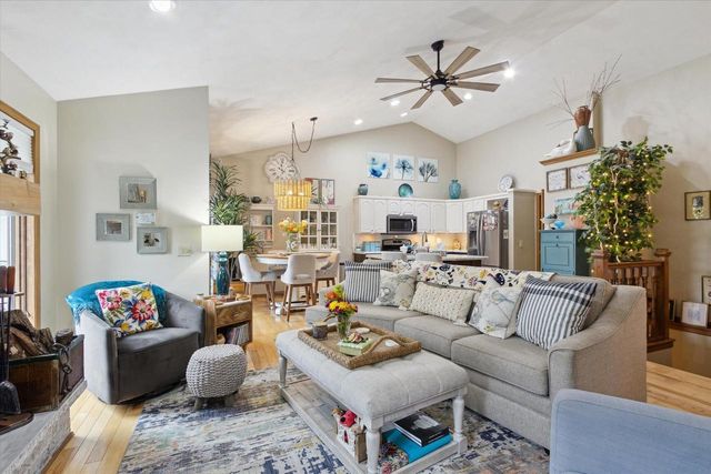 1903 St George Lane, Janesville, WI 53545