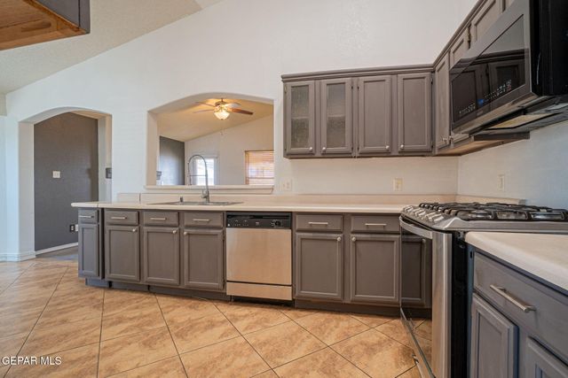 403 Wisconsin Court, Socorro, TX 79927