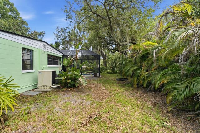 609 W RIVER DRIVE, Tampa, FL 33617