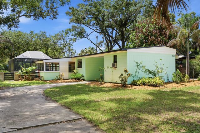 609 W RIVER DRIVE, Tampa, FL 33617