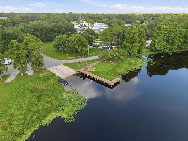 609 W RIVER DRIVE, Tampa, FL 33617