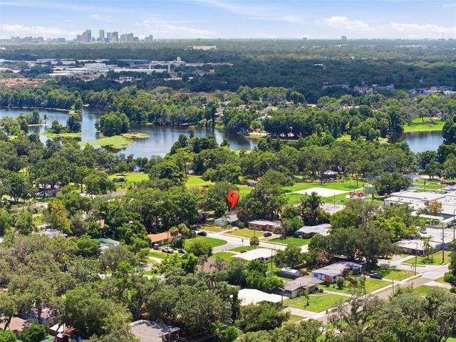 609 W RIVER DRIVE, Tampa, FL 33617
