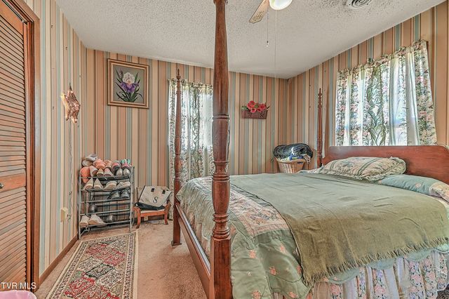 465 Springfield Drive, Bristol, TN 37620