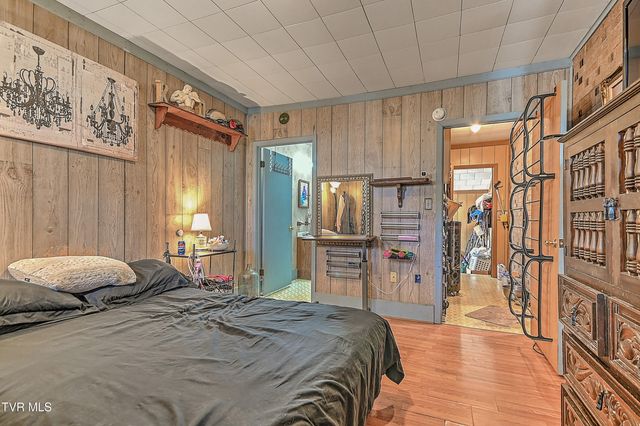 465 Springfield Drive, Bristol, TN 37620