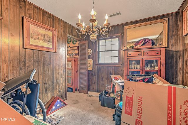 465 Springfield Drive, Bristol, TN 37620