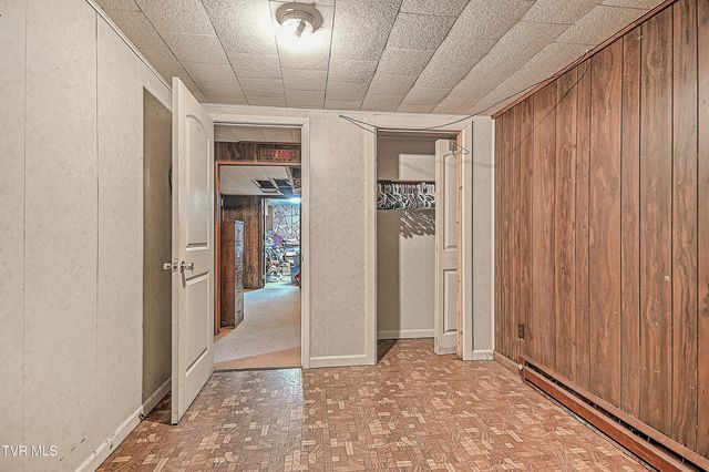 465 Springfield Drive, Bristol, TN 37620