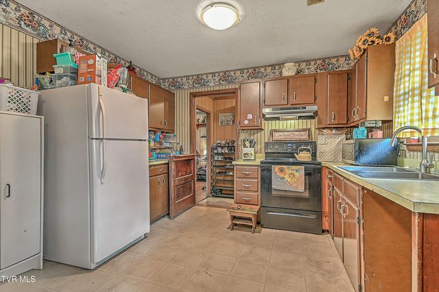 465 Springfield Drive, Bristol, TN 37620