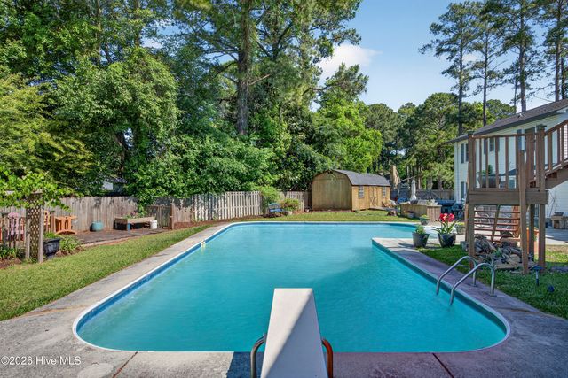 101 Doughton Road, Wilmington, NC 28409