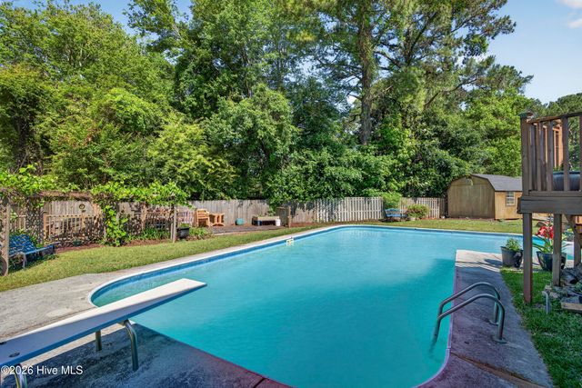 101 Doughton Road, Wilmington, NC 28409