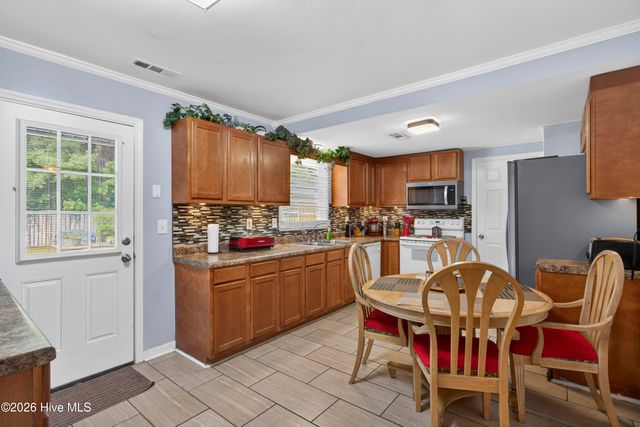 101 Doughton Road, Wilmington, NC 28409