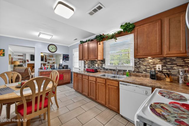101 Doughton Road, Wilmington, NC 28409