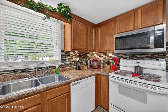 101 Doughton Road, Wilmington, NC 28409
