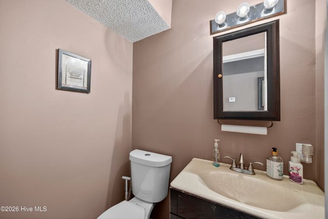101 Doughton Road, Wilmington, NC 28409