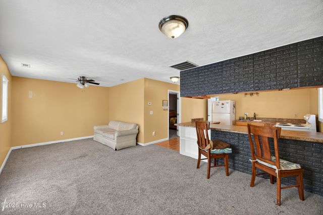 101 Doughton Road, Wilmington, NC 28409
