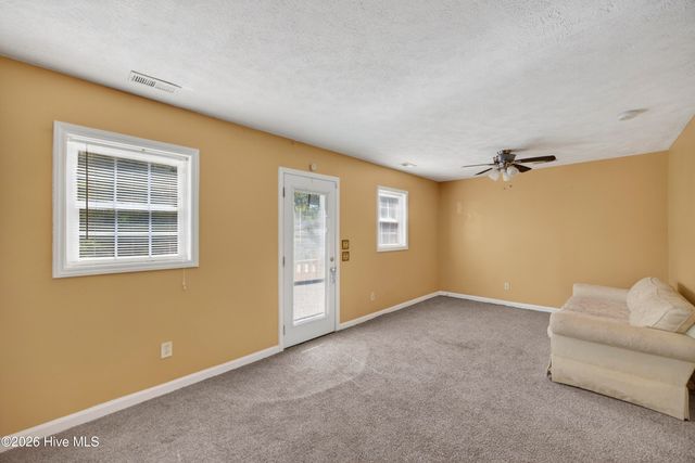 101 Doughton Road, Wilmington, NC 28409