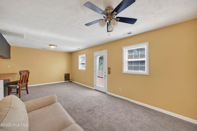 101 Doughton Road, Wilmington, NC 28409