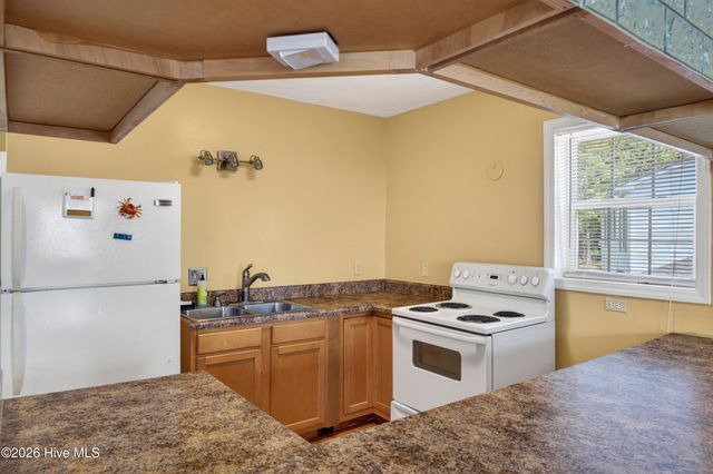 101 Doughton Road, Wilmington, NC 28409