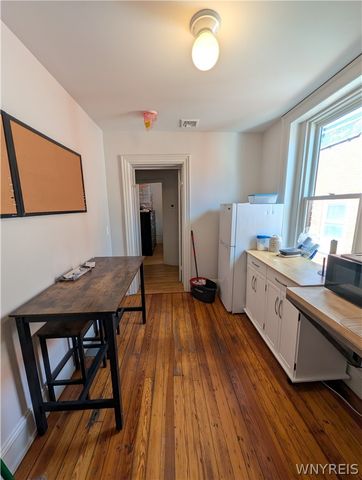 577 Niagara Street, Buffalo, NY 14201