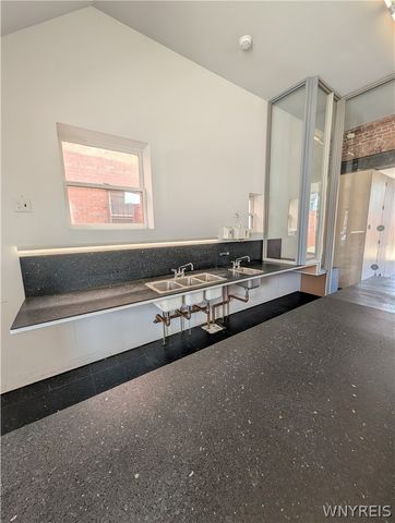 577 Niagara Street, Buffalo, NY 14201