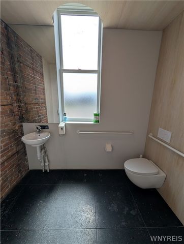 577 Niagara Street, Buffalo, NY 14201