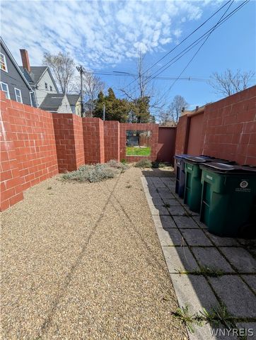 577 Niagara Street, Buffalo, NY 14201