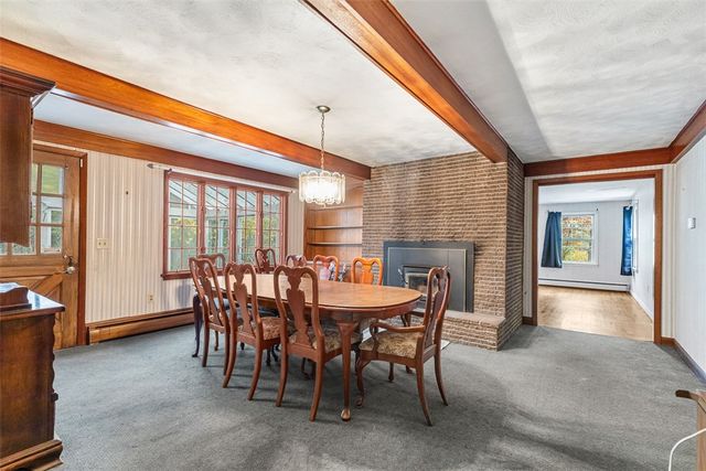 101 Cobble Hill Road, Lincoln, RI 02865