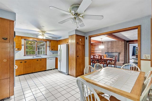 101 Cobble Hill Road, Lincoln, RI 02865
