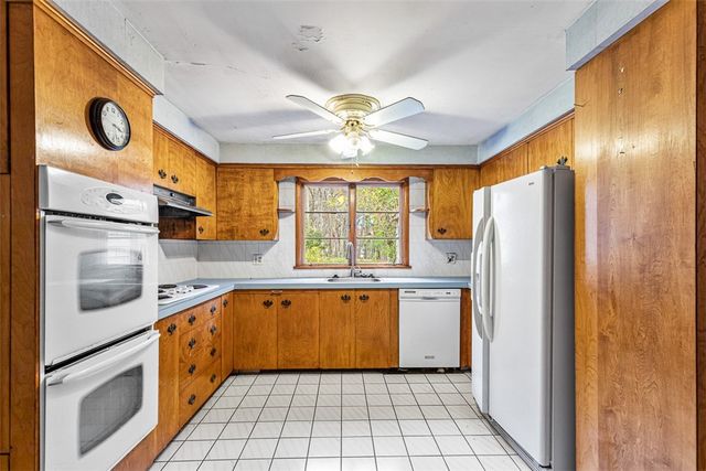 101 Cobble Hill Road, Lincoln, RI 02865