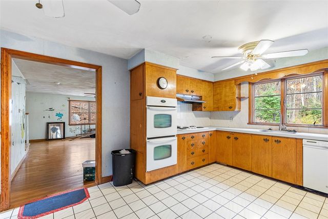 101 Cobble Hill Road, Lincoln, RI 02865