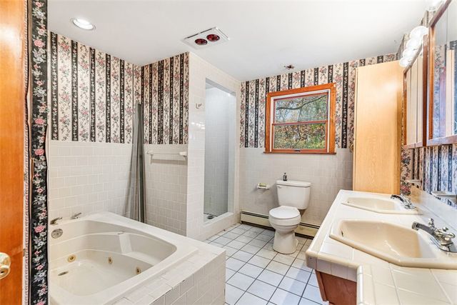 101 Cobble Hill Road, Lincoln, RI 02865