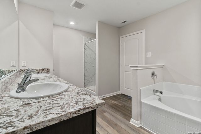 12719 SHORELINE DR, San Antonio, TX 78254