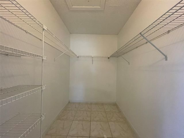 6040 Shakerwood Cir 205, Tamarac, FL 33319