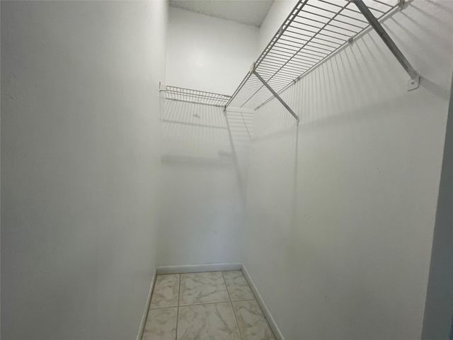 6040 Shakerwood Cir 205, Tamarac, FL 33319