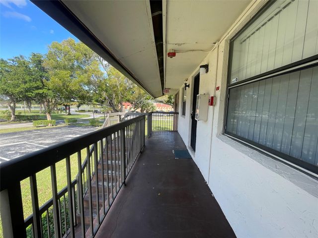 6040 Shakerwood Cir 205, Tamarac, FL 33319