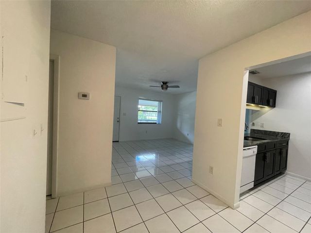 6040 Shakerwood Cir 205, Tamarac, FL 33319