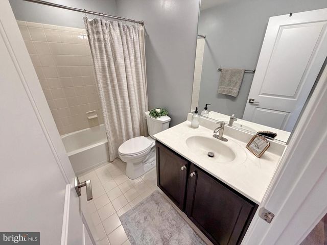 15 MUSTANG DR, La Plata, MD 20646