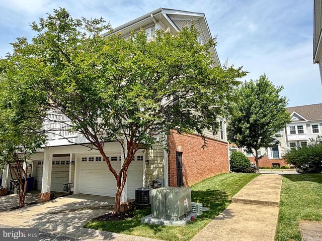 15 MUSTANG DR, La Plata, MD 20646
