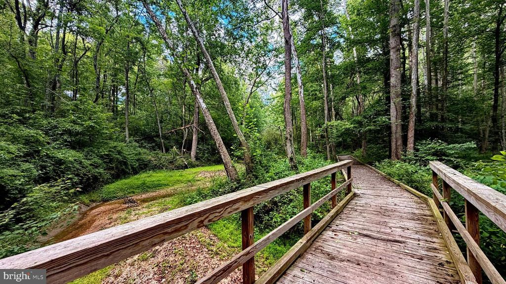 Image 101 of property listing at 15 MUSTANG DR, La Plata, MD 20646