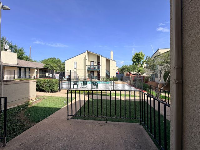 7145 Fair Oaks Avenue 36, Dallas, TX 75231