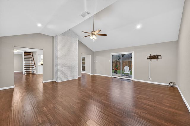 320 Tanglewood Lane, Highland Village, TX 75077