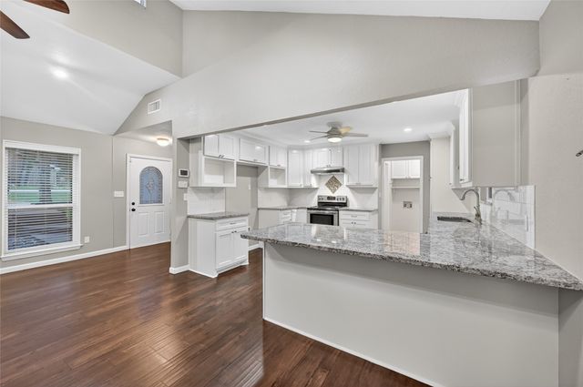 320 Tanglewood Lane, Highland Village, TX 75077