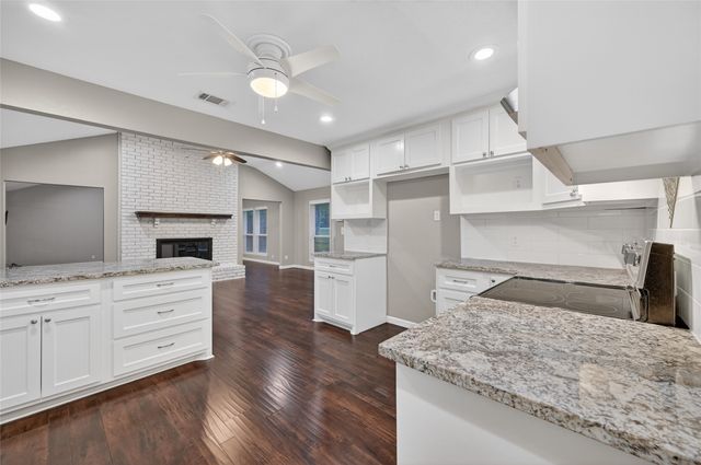 320 Tanglewood Lane, Highland Village, TX 75077