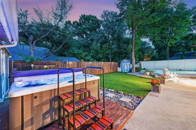 320 Tanglewood Lane, Highland Village, TX 75077