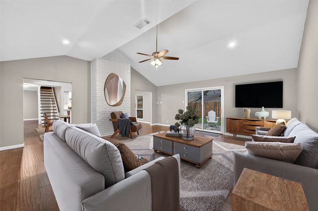 320 Tanglewood Lane, Highland Village, TX 75077