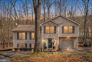 434 SOMERSET DR, East Stroudsburg, PA 18301