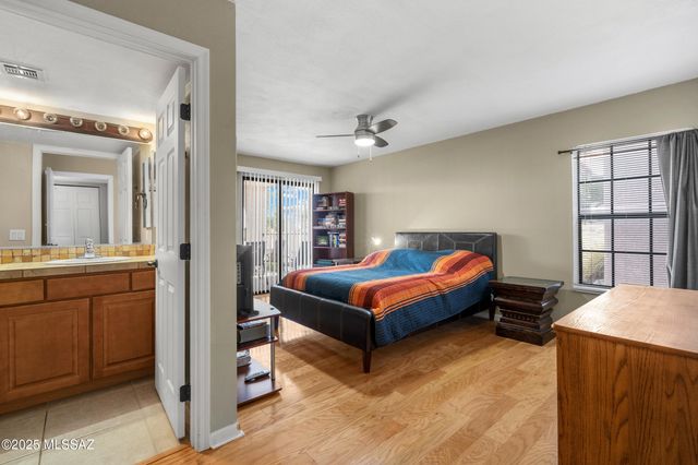 6471 N Tierra de las Catalinas Apt 71, Tucson, AZ 85718